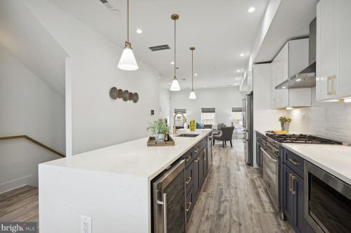 4202 3rd St, Washington DC  20011-4836 exterior