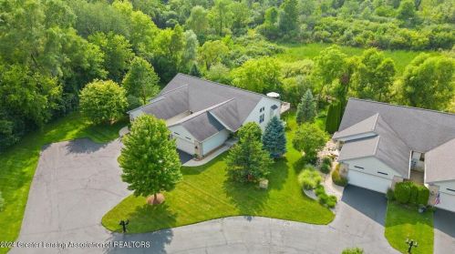 16120 Park Lake Rd, East Lansing MI 48823-9480 exterior