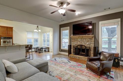 1584 Dresden Dr, Atlanta GA 30341-5263 exterior