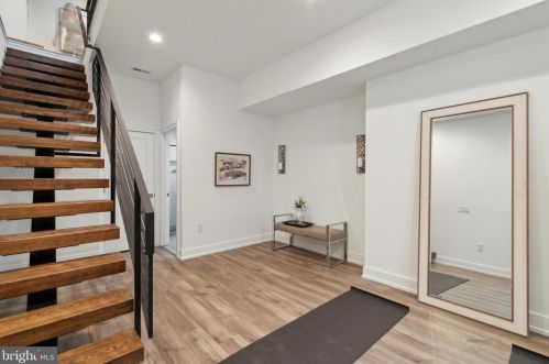 808 Fitzwater St, Philadelphia PA 19147-2808 exterior