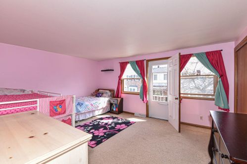 4947 Colonial Ct, Milwaukee WI exterior