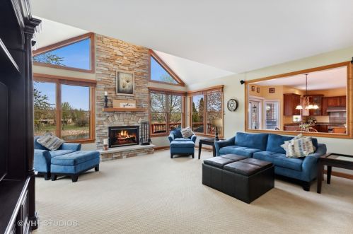 1026 Wedgewood Dr, Bull Valley IL 60014-6976 exterior