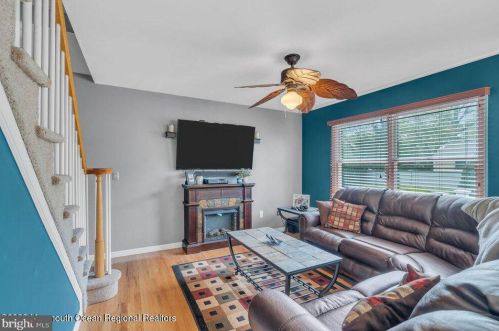 238 Pt Pleasant Ave, Berkeley Township NJ 08721-1354 exterior