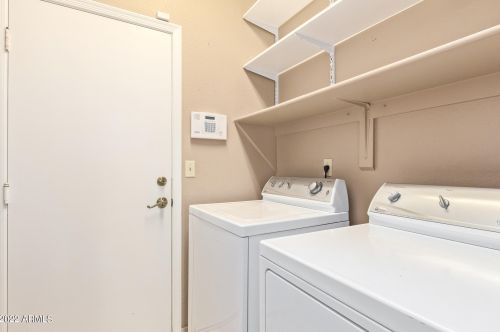 15464 44 Way, Phoenix AZ 85040-4026 exterior