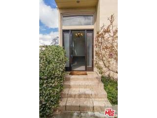 1931 Barry Ave, Los Angeles, CA 90025-5308