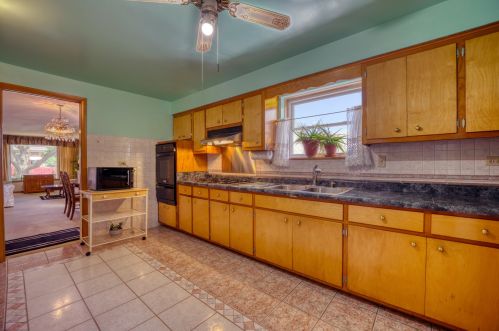 141 121 Pl, Chicago IL 60628-6657 exterior