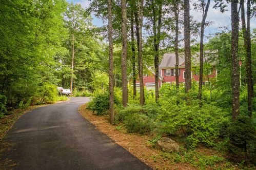 15 Bernard Rd, Barrington NH 03884-6875 exterior