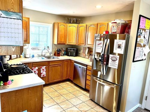 116 Steve Lopes Way, Woonsocket, RI 02895-2830