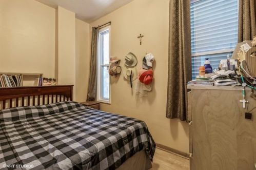 1622 Western Ave, Chicago IL  60647-5322 exterior