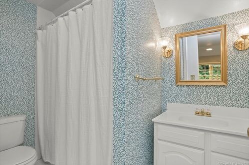 54 Cobbs Ml Rd, Wilton CT exterior