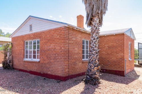 1710 Grant Rd, Tucson AZ 85712-2237 exterior