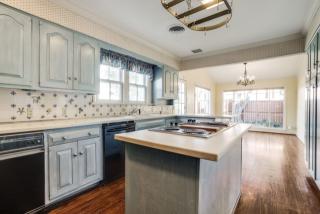 4512 Lorraine Ave, Dallas TX  75205-3613 exterior