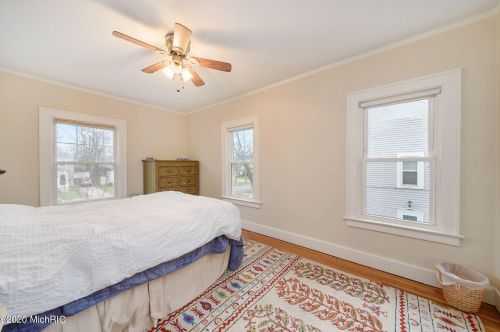 2243 Paris Ave, Grand Rapids MI 49505-4152 exterior