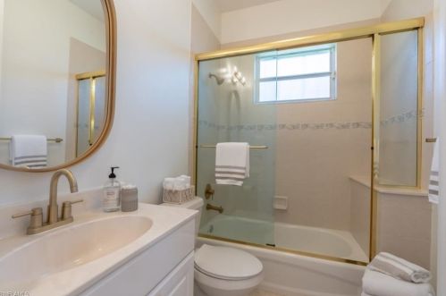 319 Lambton Ln, Naples FL 34104-7865 exterior