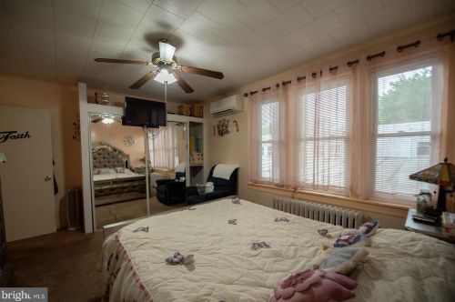 857 Prince St, Lancaster PA 17603-5811 exterior