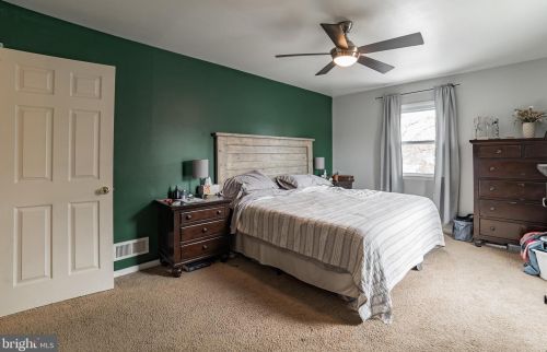 700 Mayo Rd, Glen Burnie MD 21061-4659 exterior