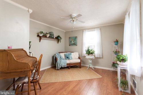 406 Milton Ave, Glen Burnie MD 21061-2220 exterior