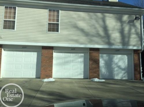 52058 Heatherstone Ave, Macomb Township MI  48042-3554 exterior