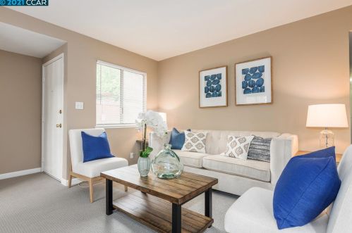 1594 Schenone Ct, Concord, CA 94521-5295