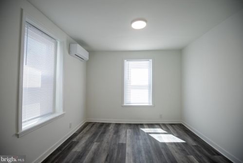 5148 Hazel Ave, Philadelphia PA 19143-1526 exterior