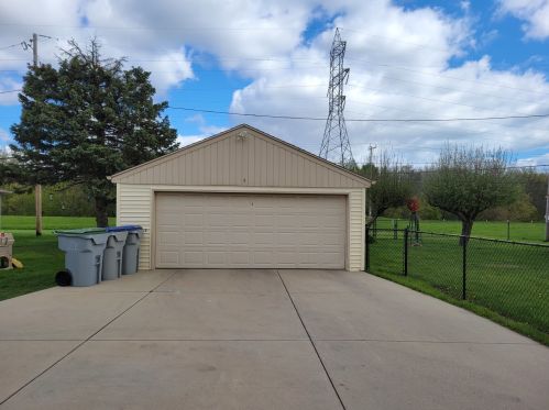 1830 Plainfield Ave, Milwaukee, WI 53221-1912