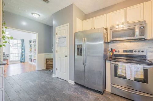 2802 Emerson Lake Dr, Lithonia GA  30078-6642 exterior