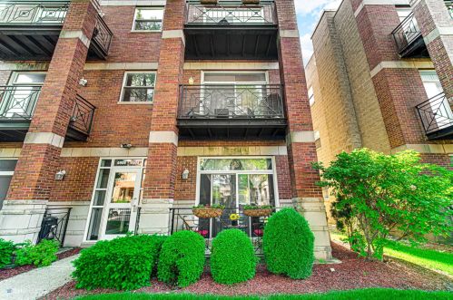 4904 Vincennes Ave, Chicago, IL 60615-2418