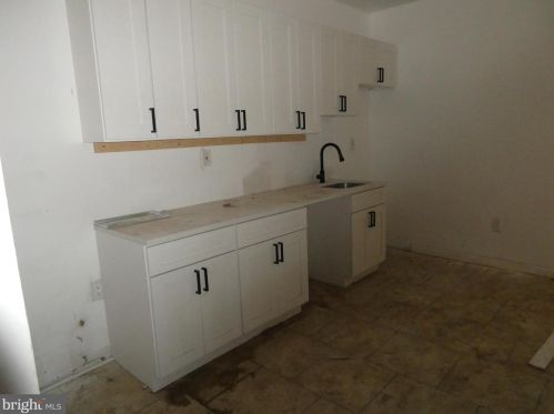 2210 17 St, Philadelphia PA 19132-4404 exterior