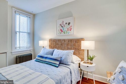 1312 Emerald St, Washington DC 20002-5431 exterior