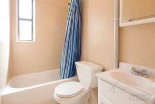 60 Putnam Ave, Brooklyn NY  11238-2516 exterior