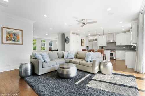 3550 Hoyne Ave, Chicago IL 60643-3323 exterior