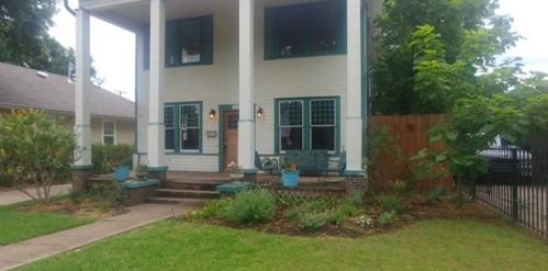 812 Haines Ave, Dallas TX  75208-4034 exterior