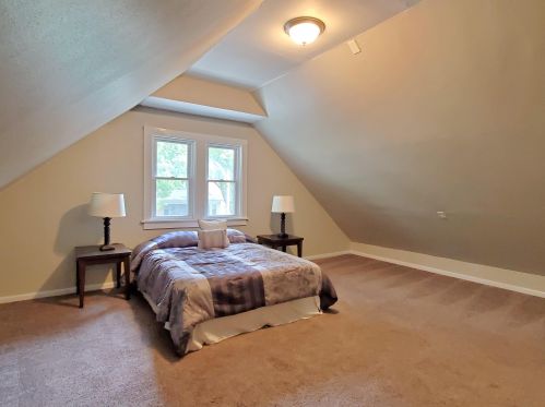 2837 7 St, Milwaukee WI 53215-3907 exterior