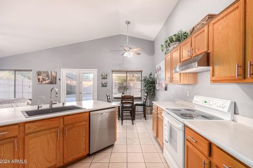 2962 Indian Wl Pl, Chandler AZ 85249-4918 exterior