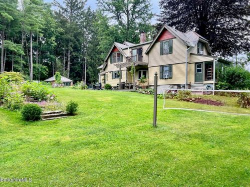 220 Kemble St, Lenox, MA 01240-2815