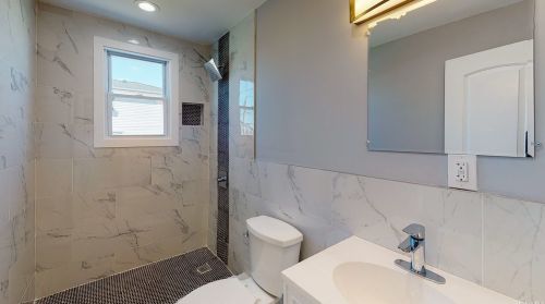 29 Mitchell Ave, Babylon NY 11702-4109 exterior