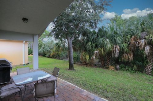 2238 Newport Isles Blvd, Fort Pierce FL  34953-4577 exterior