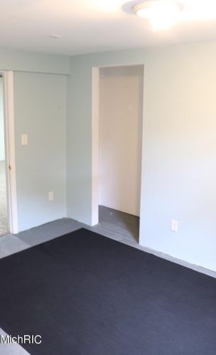 3821 Ellen St, Meskegon MI 49444-4067 exterior