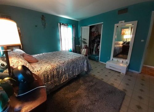 2329 Jackson St, Waukegan IL 60085-7314 exterior