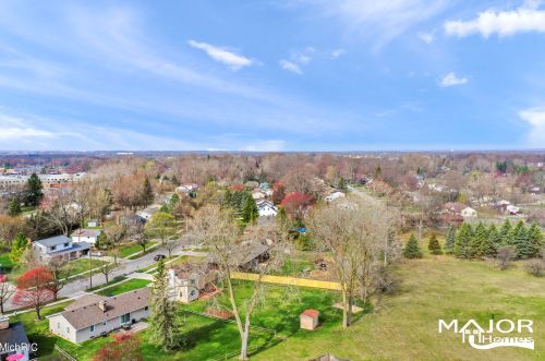 4010 Chamberlain Ave, Grand Rapids MI 49508-2615 exterior