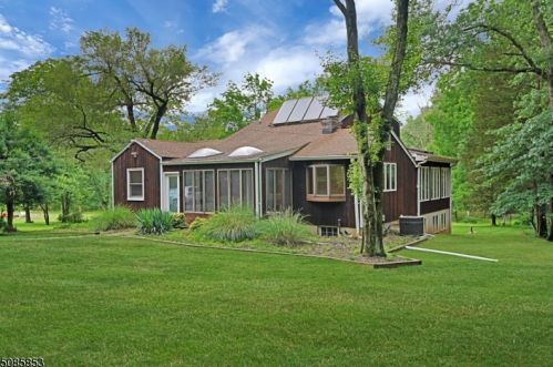 35 Brookside Dr, Warren, NJ 07059-7007