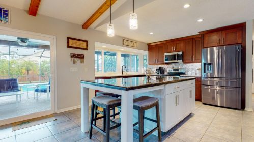 2471 Shell Ave, Fort Pierce FL  34952-6857 exterior