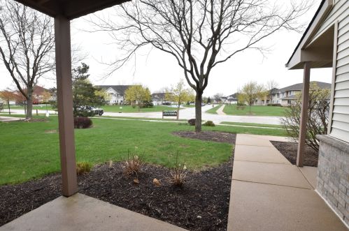 4967 Maple Leaf Cir, Milwaukee WI 53220-2780 exterior