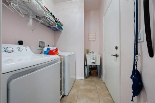 9956 Chadwick Dr, Fort Pierce FL 34987-2418 exterior