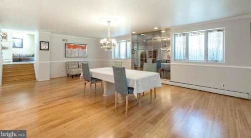 1078 Corn Crib Dr, Huntingdon Valley PA 19006-3306 exterior