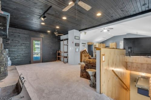 130 Old York Rd, Bridgewater NJ 08807-2686 exterior