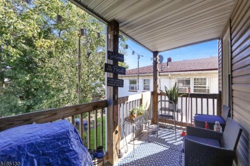 384 Morrissee Ave, Paterson NJ 07508-1311 exterior