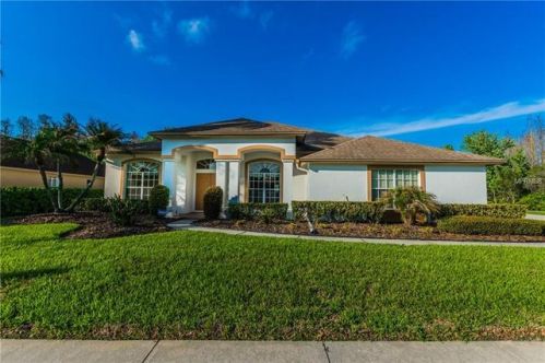 18008 Kings Park Dr, Tampa, FL 33647-2872