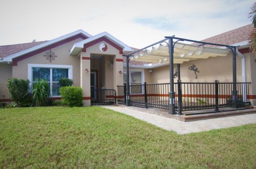 1648 Burlington St, Fort Pierce, FL 34984-3559