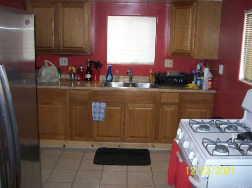 2705 Olive Ave, Fullerton CA 92833-3542 exterior